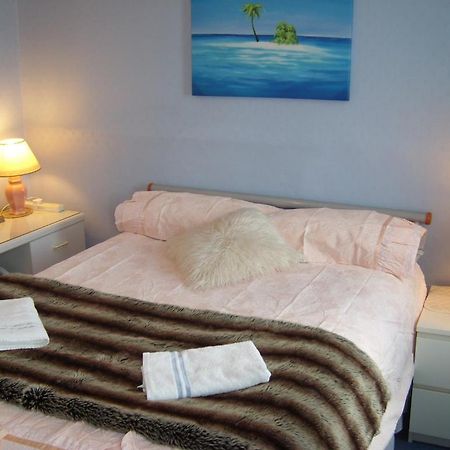 Roxburghe Guest House Kinross Bagian luar foto