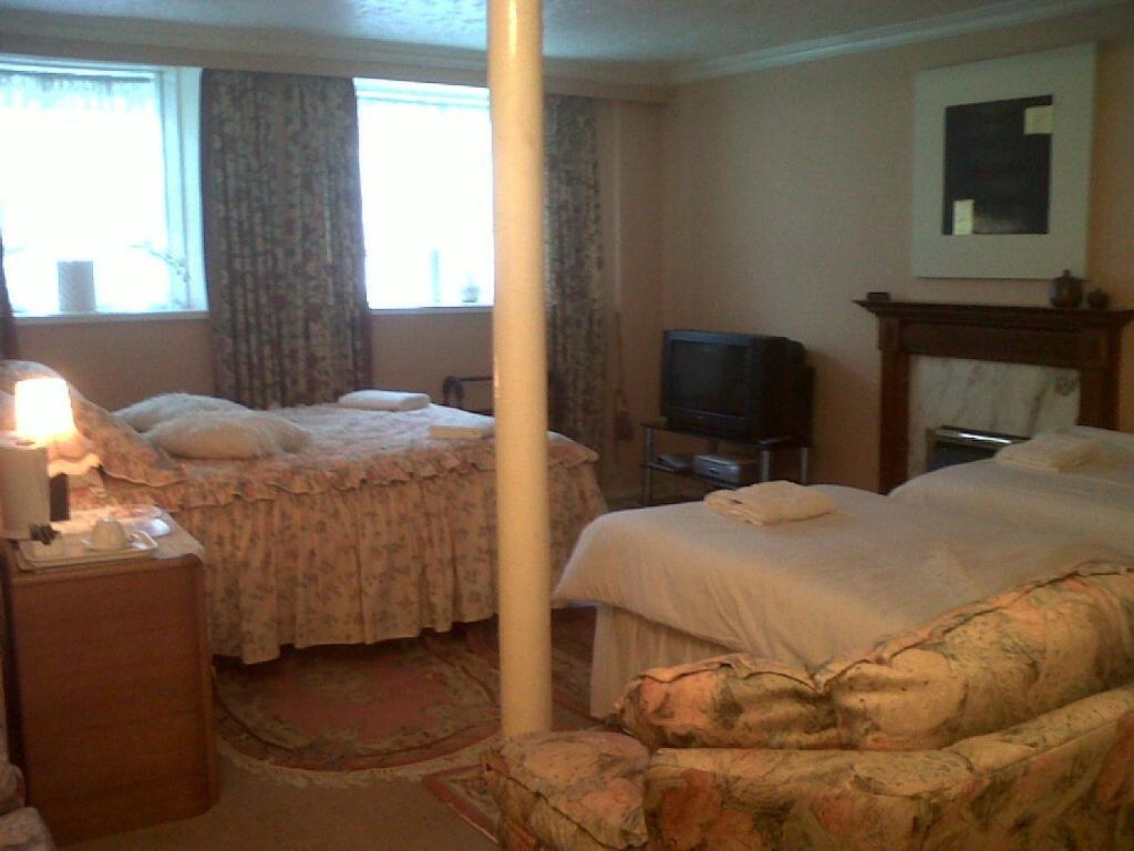 Roxburghe Guest House Kinross Bagian luar foto